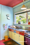 Fun and colourful kitchen 