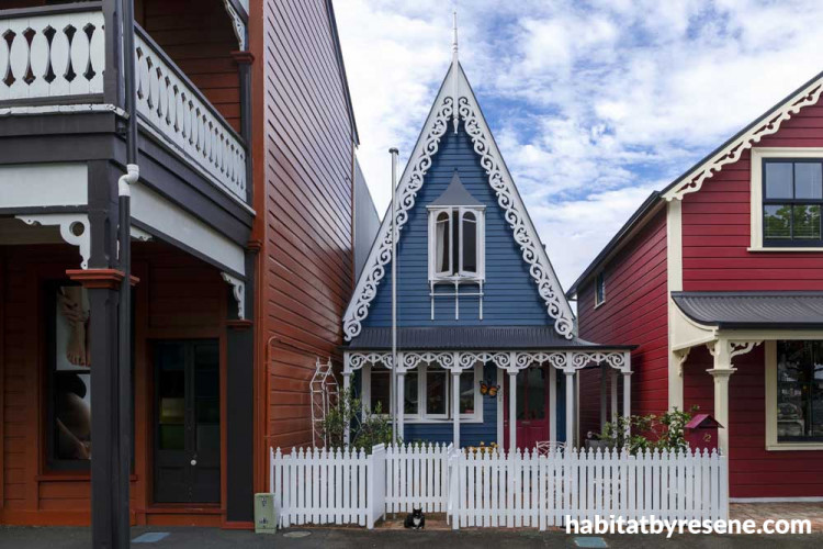 exterior, vintage house, blue house