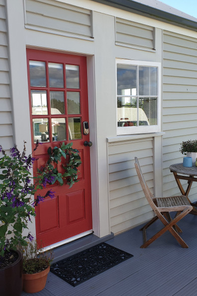 Three storey 110-year-old villa is rejuvenated with Resene paints after surviving tornado and 600km relocation Three storey 110-year-old villa is rejuvenated with Resene paints after surviving tornado and 600km relocation