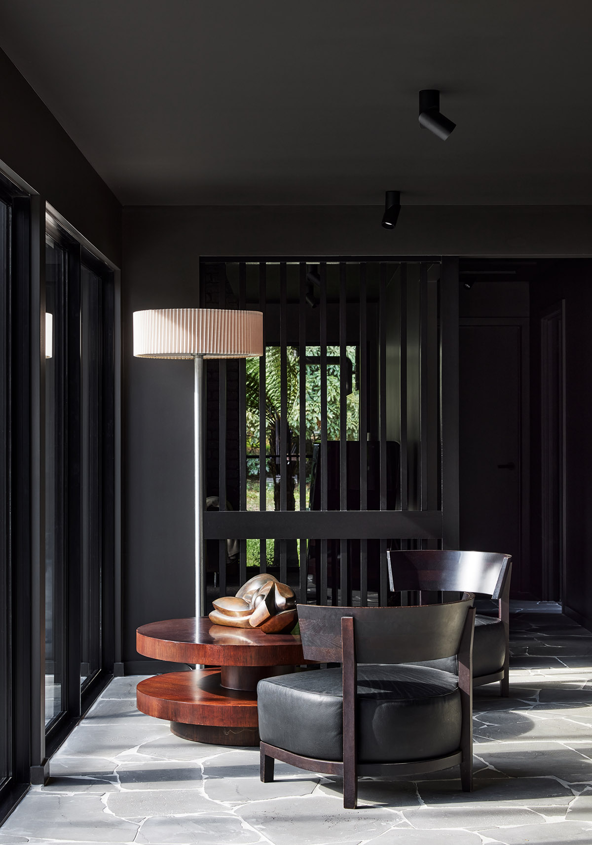 A 1980s farmhouse transformed into a modern, award-winning masterpiece ...