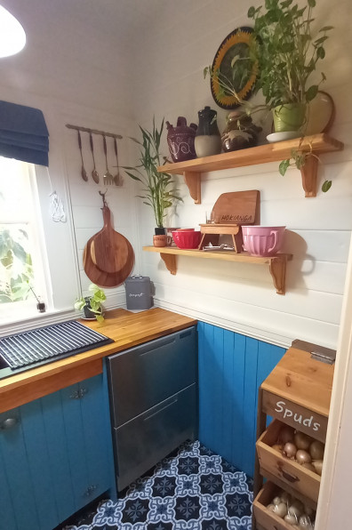 One of the oldest villas in the country gets a fresh look with bold and beautiful Resene colours One of the oldest villas in the country gets a fresh look with bold and beautiful Resene colours