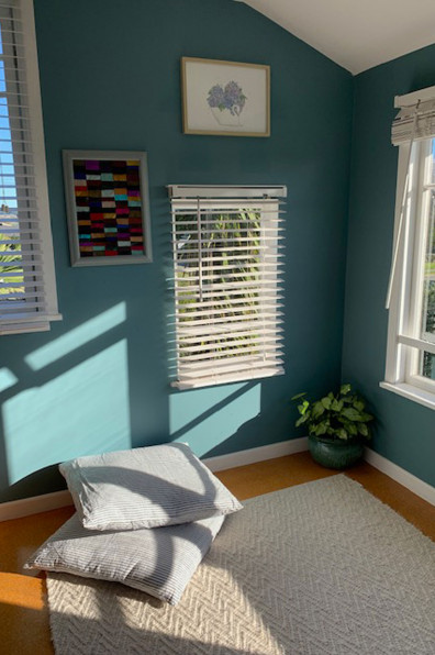A former sailmaker’s shed becomes a colourful home to a creative family of five 