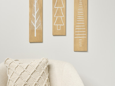 Host a mid-winter Christmas party with these budget-friendly ideas