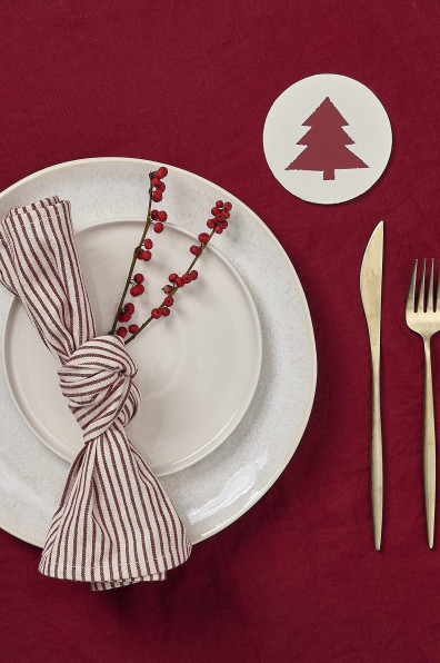 Host a mid-winter Christmas party with these budget-friendly ideas