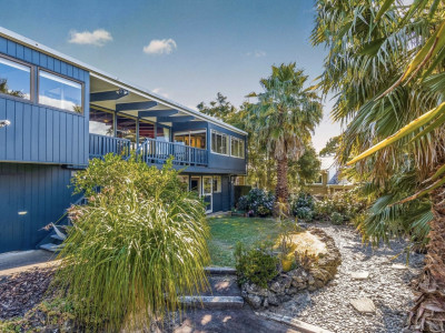 Reviving mid-century elegance: A home transformed with timeless shades