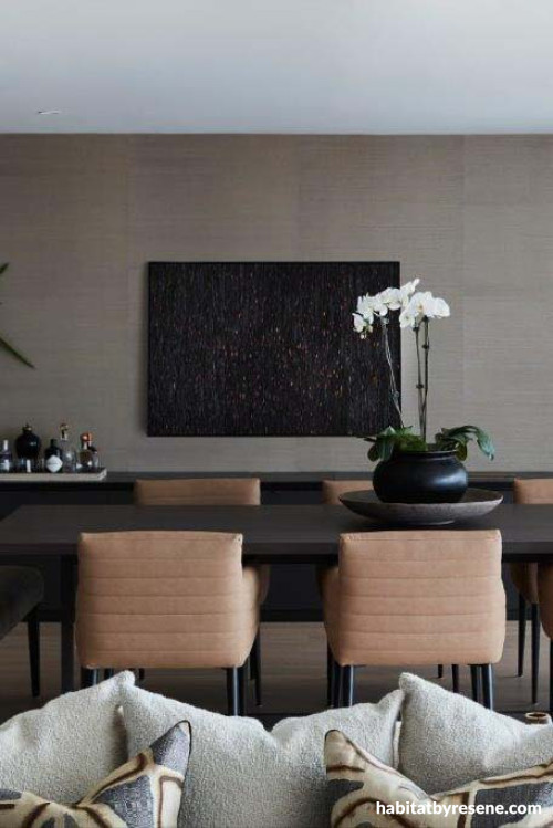 Dining room, dining room featuring Resene Eighth Thorndon Cream