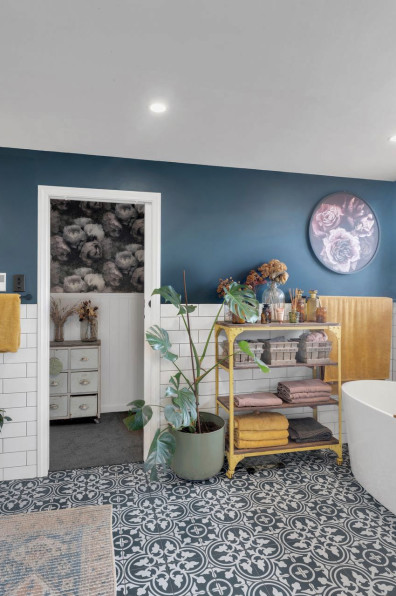 A home grounded in family history – and a colour surprise inside! 