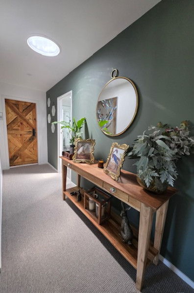 Inside a relaxed coastal home with a maximalist twist Inside a relaxed coastal home with a maximalist twist