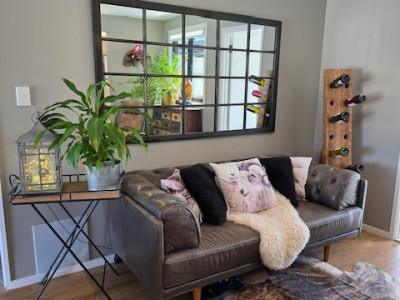 Inside a relaxed coastal home with a maximalist twist Inside a relaxed coastal home with a maximalist twist