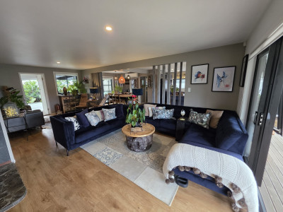 Inside a relaxed coastal home with a maximalist twist Inside a relaxed coastal home with a maximalist twist