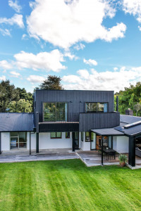 Modern elegance meets mid-century charm 