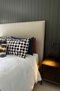 Modern elegance meets mid-century charm Modern elegance meets mid-century charm