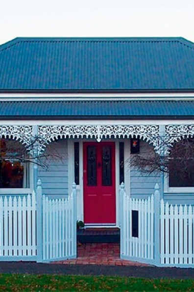 Is it time for a fence refresh? 6 ways that paint can elevate your home’s fencing and exterior Is it time for a fence refresh? 6 ways that paint can elevate your home’s fencing and exterior