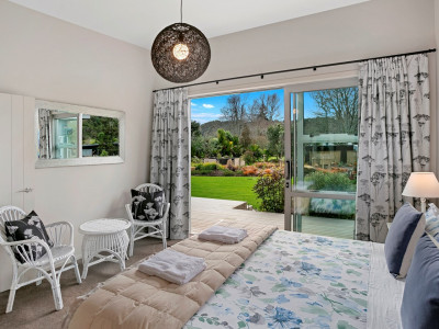 Creating the relaxing bach feeling at Flaxmill Bay Hideaway 