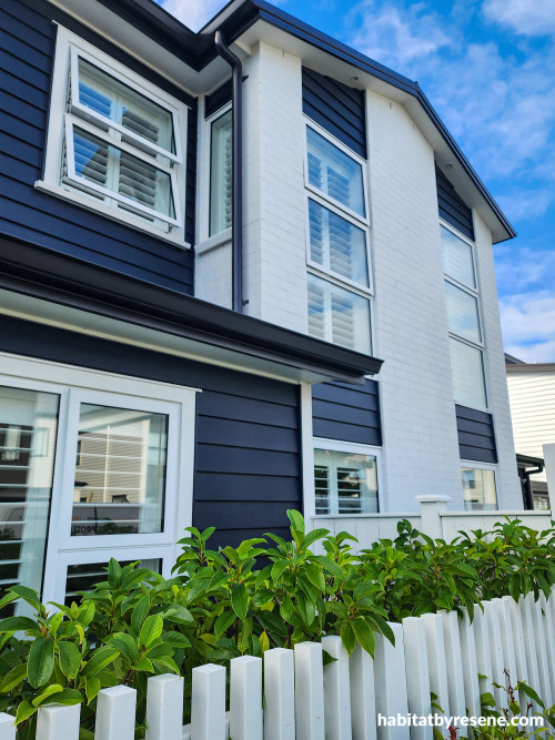 Exterior weatherboards in Resene Indian Ink