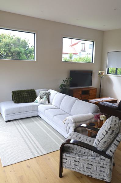 Grounded coastal living in the South Island