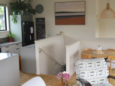 Grounded coastal living in the South Island