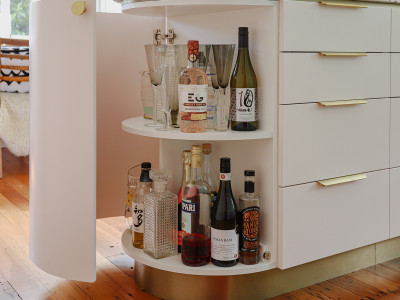 Minty greens and blushing pinks bring this art deco home to life