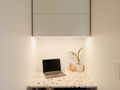 Minty greens and blushing pinks bring this art deco home to life