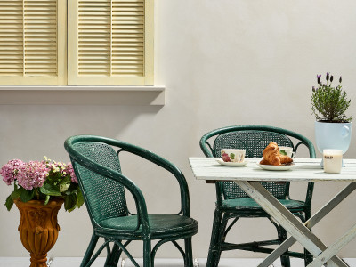 Here’s how to style your home for summer