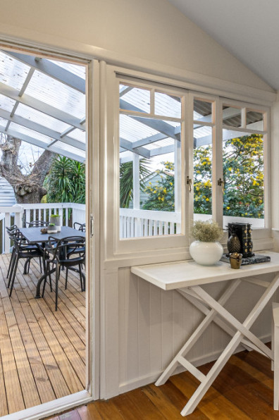 A bittersweet farewell for a 1920s bungalow A bittersweet farewell for a 1920s bungalow