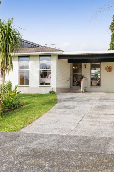 A mid-century home with a twist A mid-century home with a twist