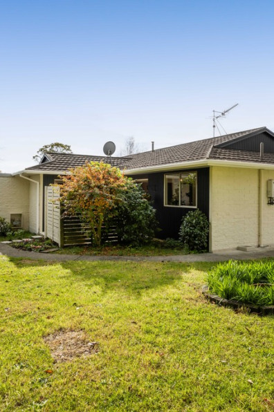 A mid-century home with a twist A mid-century home with a twist