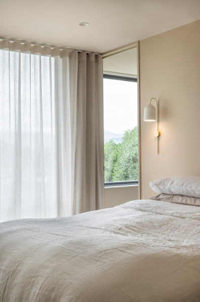 A hillside haven with coastal warmth