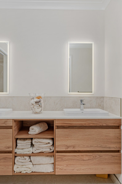 Bathroom makeover plans? Here’s how to do it right! Bathroom makeover plans? Here’s how to do it right!
