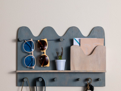 Organising your clutter: How to create the perfect drop zone Organising your clutter: How to create the perfect drop zone