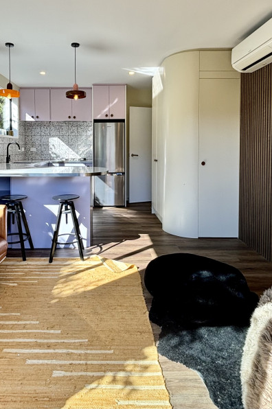 A playful palette: 70s meets modern in this home makeover A playful palette: 70s meets modern in this home makeover