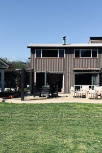 How to pick the right exterior paint colour for your home How to pick the right exterior paint colour for your home