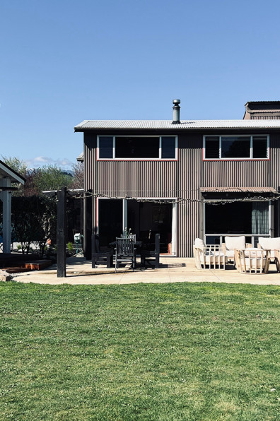 How to pick the right exterior paint colour for your home