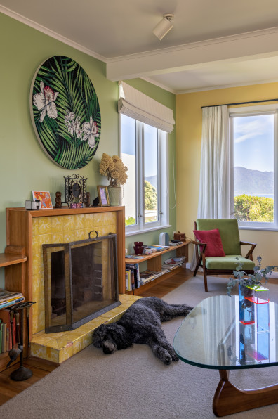 A beach house where colour connects the past and present