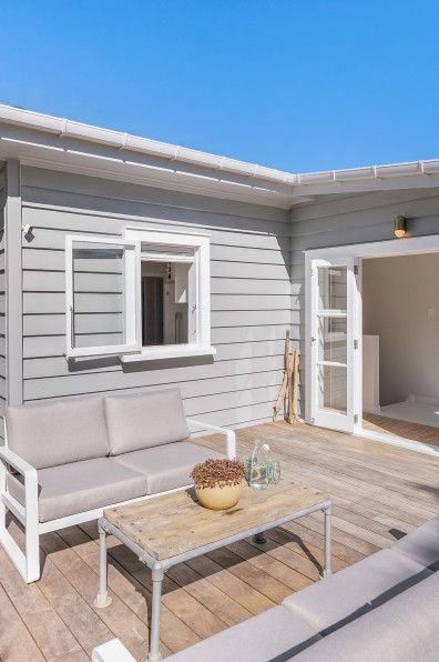 A 100-year-old bungalow refreshed in soft neutrals A 100-year-old bungalow refreshed in soft neutrals