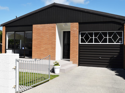 A bold celebration of black in home design A bold celebration of black in home design