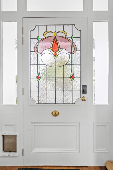 Pink walls and Pohutukawa dreams