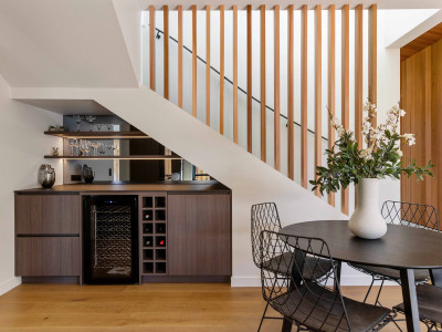 Calm, sculptural living in Wānaka Calm, sculptural living in Wānaka