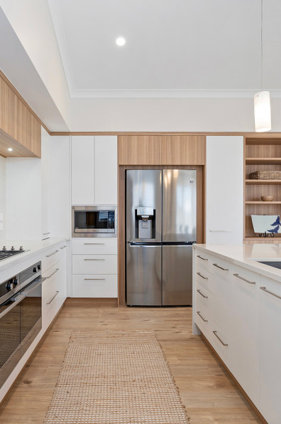 The warmth of flowing sands