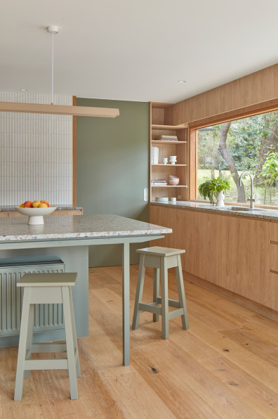 How Resene Lemon Grass transformed this home into a bush retreat