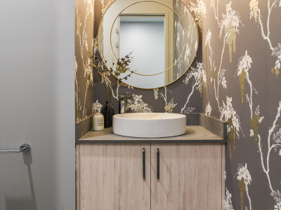 Stunning bathroom and powder room ideas – plus our top tips! 