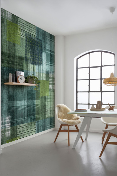 Why wallpaper in your dining room might be just what you need