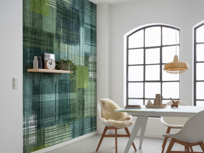 Why wallpaper in your dining room might be just what you need