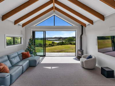 Charming colour, bold wallpaper and rolling hills in Kaiwaka