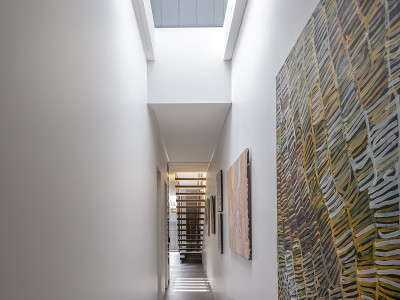 A home that balances boldness and light A home that balances boldness and light