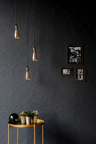 Transform your walls with textured anaglypta wallpaper