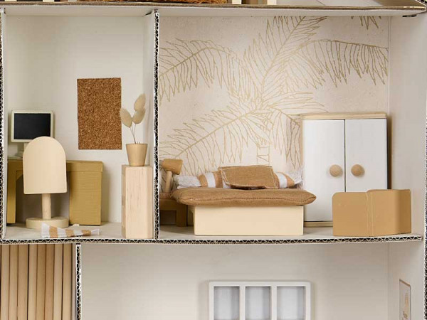 Vanessa Nouwens teeny house3