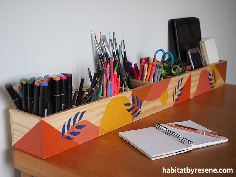How to make a colourful DIY desk organiser