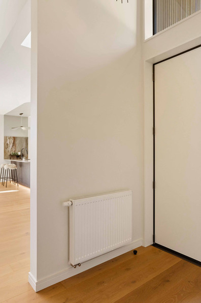 Calm, sculptural living in Wānaka Calm, sculptural living in Wānaka