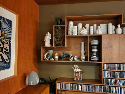 A bold and beautiful mid-century inspired home A bold and beautiful mid-century inspired home